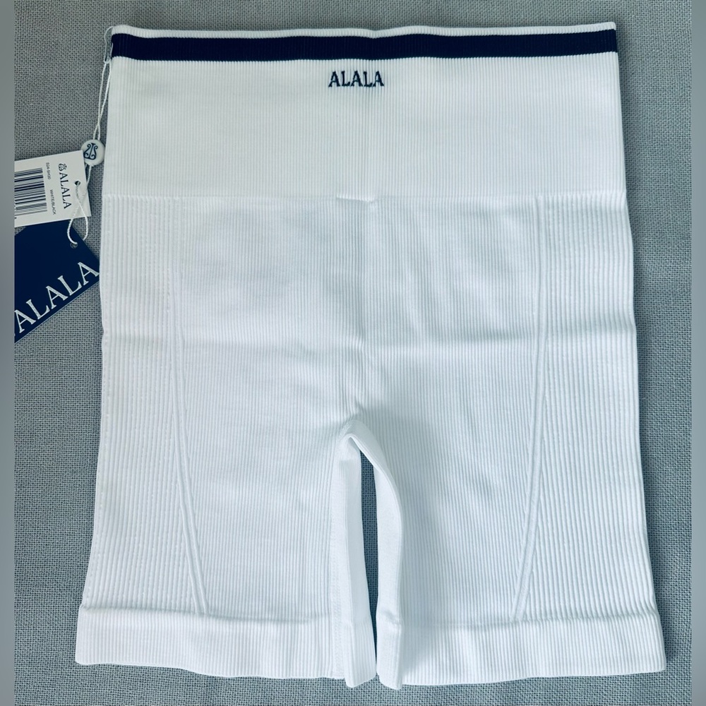 2pc Set ALALA Barre Seamless Tank Top & Shorts - Picture 13 of 16